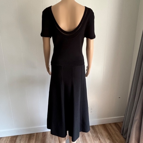 RW&Co medium weight midi black short sleeve dress with cutout collar size M - Picture 2 of 13